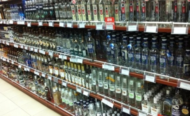 Руското здравно министерство предложи алкохолните напитки в магазините да бъдат