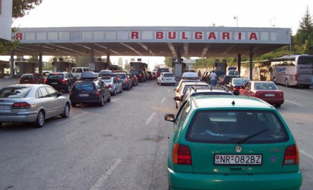 На българо-сръбската граница трафикът е интензивен на ГКПП Калотина с