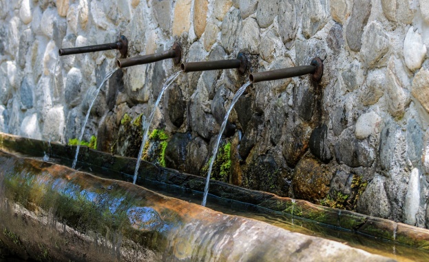 Водата от три обществени чешми в Кърджали не е годна