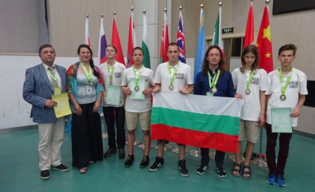 Приключи успешно участието на българския национален отбор по природни науки