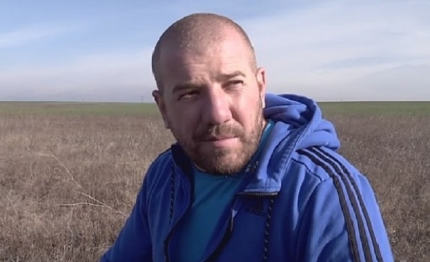 Динко Вълев станал известен като ловеца на бежанци е задържан