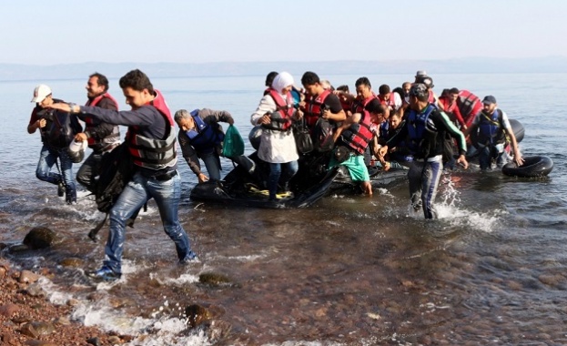 Мигранти отново се бунтуват на гръцкия остров Лесбос. Исканията им
