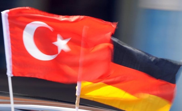 Турция обвини Германия в показване на голяма политическа безотговорност след