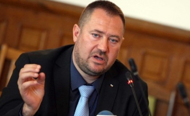 Петър Харалампиев е новият председател на Държавната агенция за българите