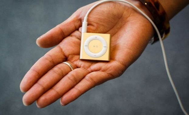 Компанията Apple обяви, че слага край на продуктите си iPod