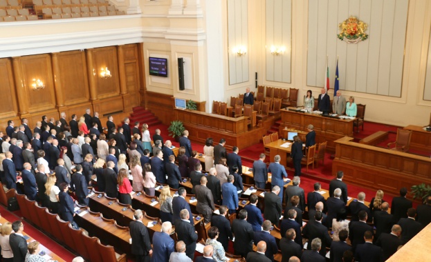 Народното събрание продължава с окончателното гласуване на промените в Гражданско-процесуалния