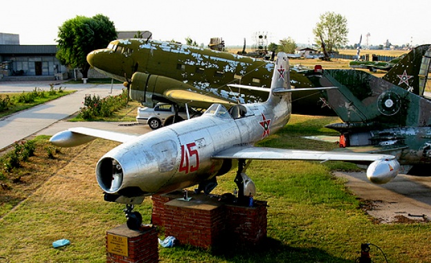 На 16 октомври понеделник Музеят на авиацията в Крумово филиал