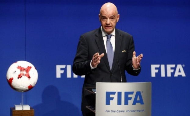 Огромен скандал се разрази около президента на ФИФА Джани Инфантино.