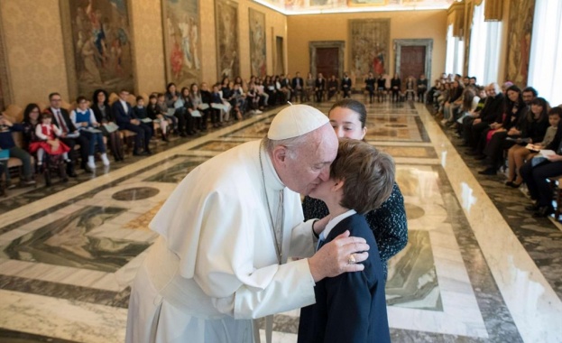 Папа Франциск навършва днес 17 декември 81 години Рождения си