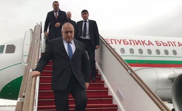 Министър-председателят Бойко Борисов пристигна на двудневно работно посещение в Баку.
