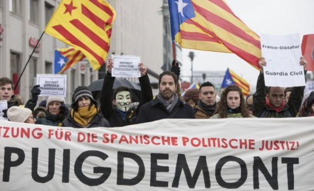 Стотици привърженици на каталунската независимост протестираха в Берлин срещу ареста