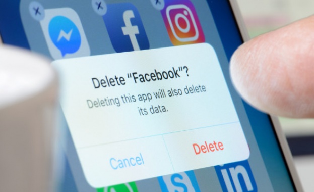 „Фейсбук подобрява опциите си за защита на личните данни, за