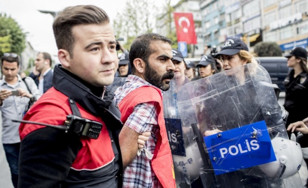 Арестуваха участници в неразрешена демонстрация по случай 1-ви май в