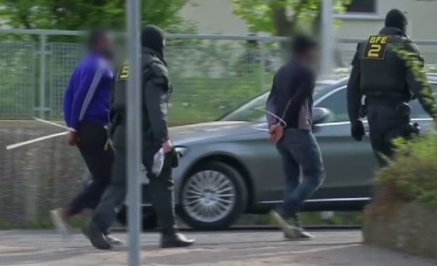 Германската полиция проведе мащабна акция, за да възстанови реда в
