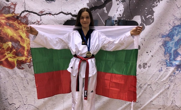 Спортният талант на „Еврофутбол Александра Георгиева спечели титлата при кадетките
