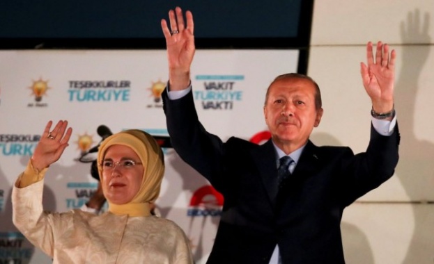 Турският президент Реджеп Ердоган спечели вота за президент още на