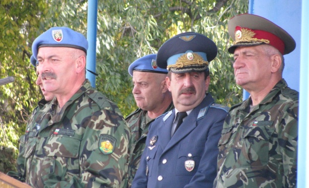 Командващият на Съвместното командване на силите генерал лейтенант Любчо Тодоров и