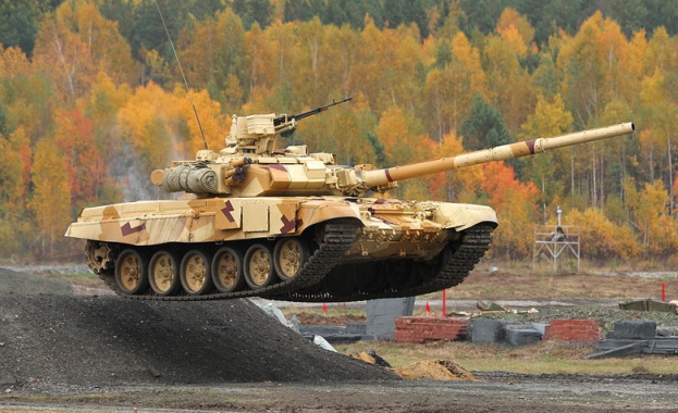 Ирак получи нова партида руски танкове Т 90С четвърта поред