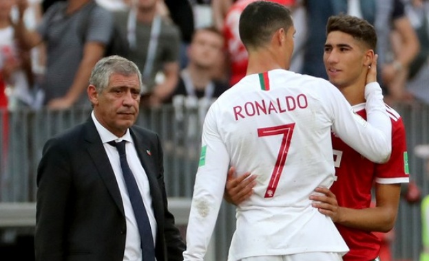 Селекционерът на португалския национален отбор Фернандо Сантос подкрепи Кристиано Роналдо