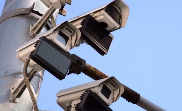 40 камери ще следят за нарушители каращи в бус лентите