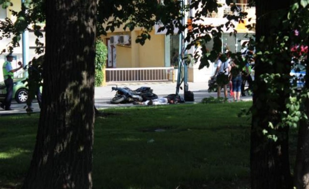 Моторист е катастрофирал следобед на пловдивския бул Македония в район
