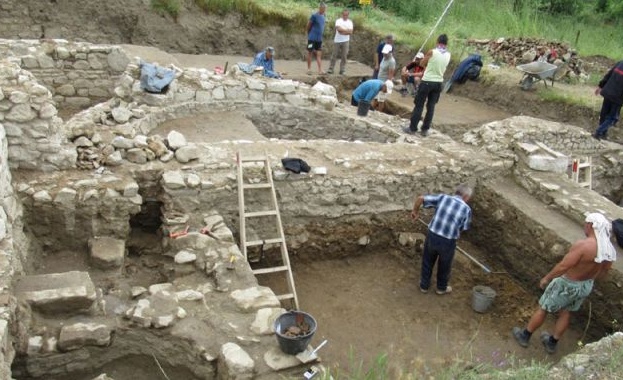 Правителството отпуска допълнителни 100 хил лв за археологическите разкопки край