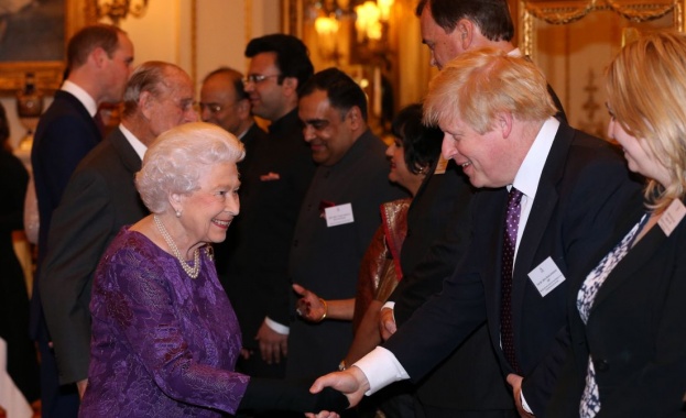 Премиерът на Великобритания Борис Джонсънпланира да потърси съдействие от кралица