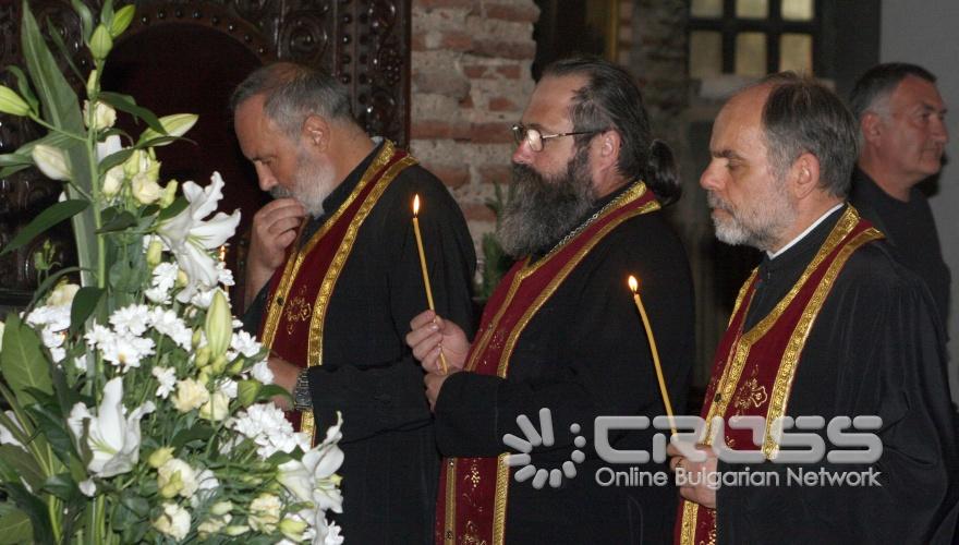 Тържествена заупокойна служба в памет на Димитър (Дими) Паница се състоя в столичния храм „Света София”.