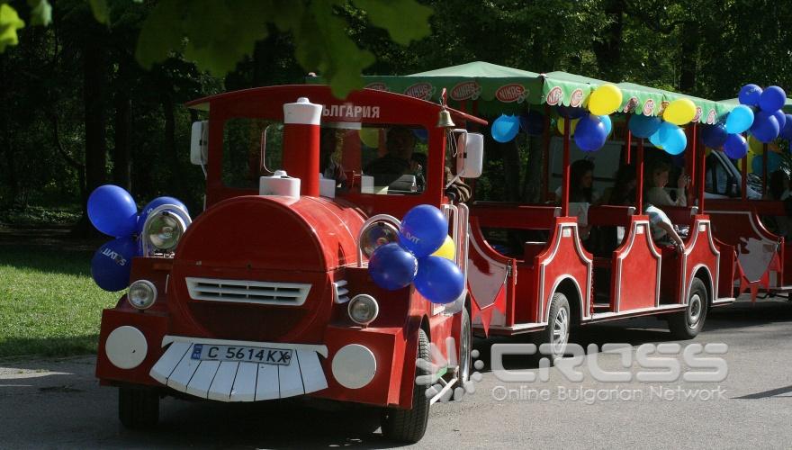 Днес в Борисовата градина в София се проведе европейското парти, организирано във връзка с Деня на Европа. 
