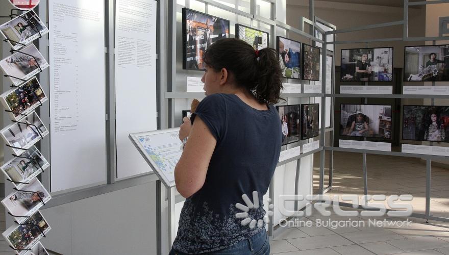 Международната фотографска изложба „Лицата на отворените градове” Беше открита в The Mall днес,17 септември 