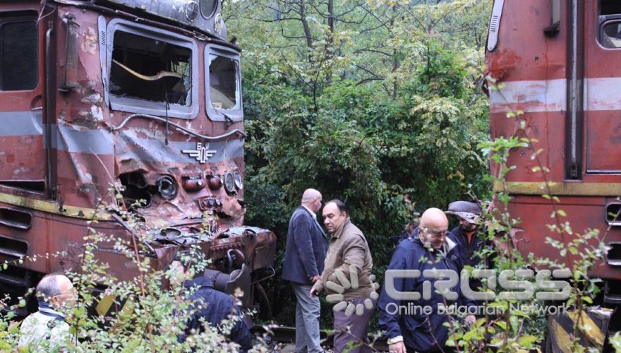 Международният пътнически влак от Белград и български служебен влак са се сблъскаха в участъка между Драгоман и Драгоил тази сутрин.