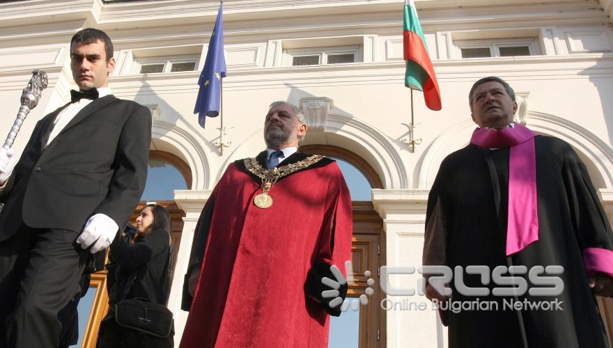 Софийският университет "Св. Климент Охридски" (СУ) излезе на пореден протест днес 16 ноември 