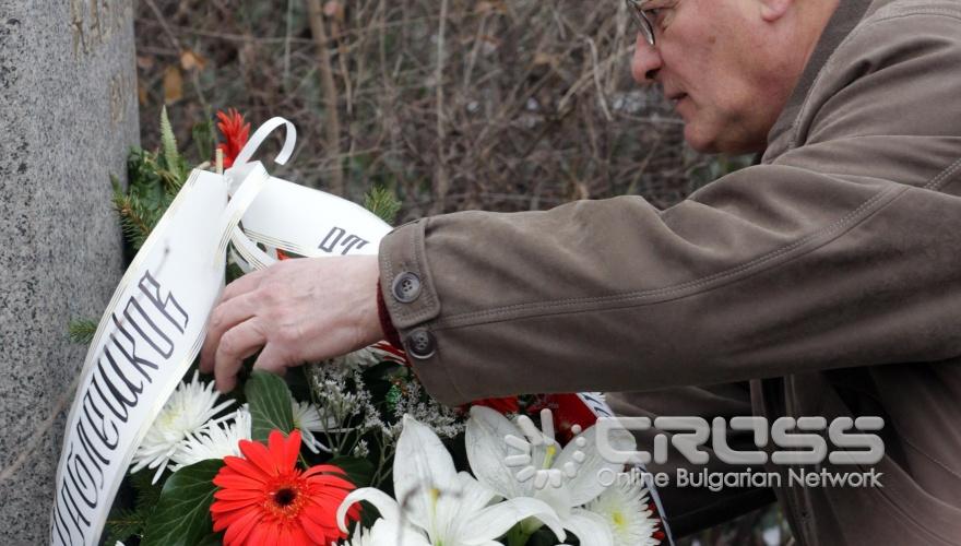 Днес,13 януари,в Борисовата градина в София, вицепрезидентът Ангел Марин присъства на поклонение по повод 160 години от рождението на Тодор Каблешков. 