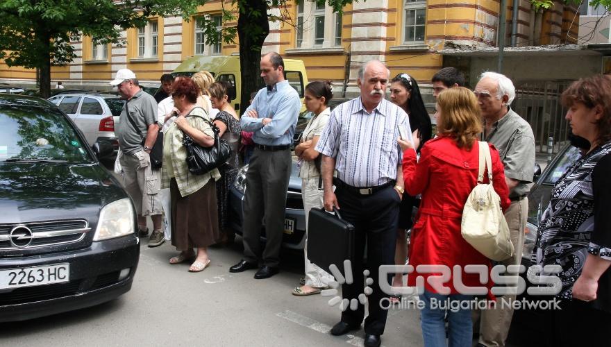 „Асоциацията на търговците на дребно на медицински изделия и помощни средства за хората с увреждания в България” организира протест пред сградата на Министерството на труда и социалната политика във връзка с блокираните плащания от страна на Агенция социално подпомагане и Дирекциите ”Социално подпомагане”.