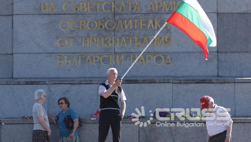 Днес,22 юни , пред Паметника на Съветската армия се проведе митинг и възпоменателен молебен по случай 70-годишнината от началото на Великата Отечествена война