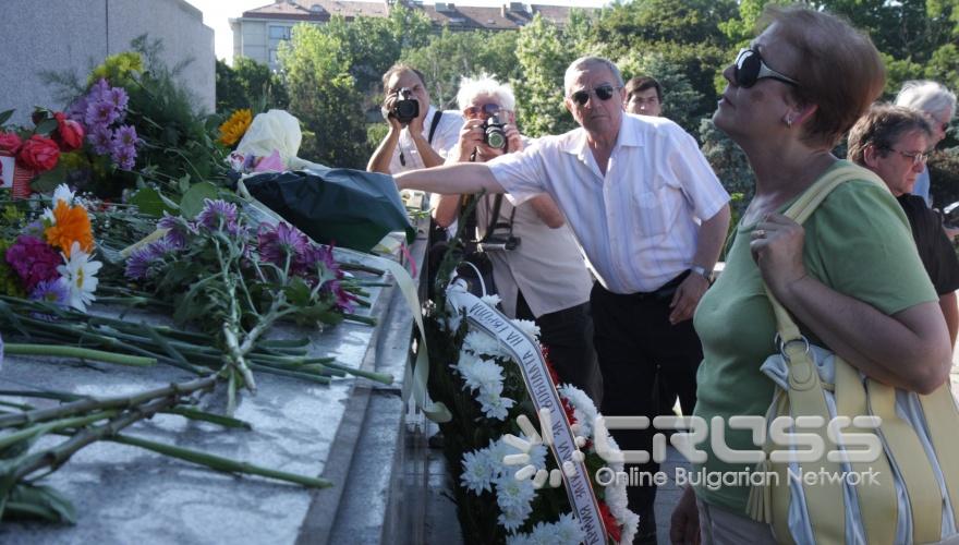 Днес,22 юни , пред Паметника на Съветската армия се проведе митинг и възпоменателен молебен по случай 70-годишнината от началото на Великата Отечествена война