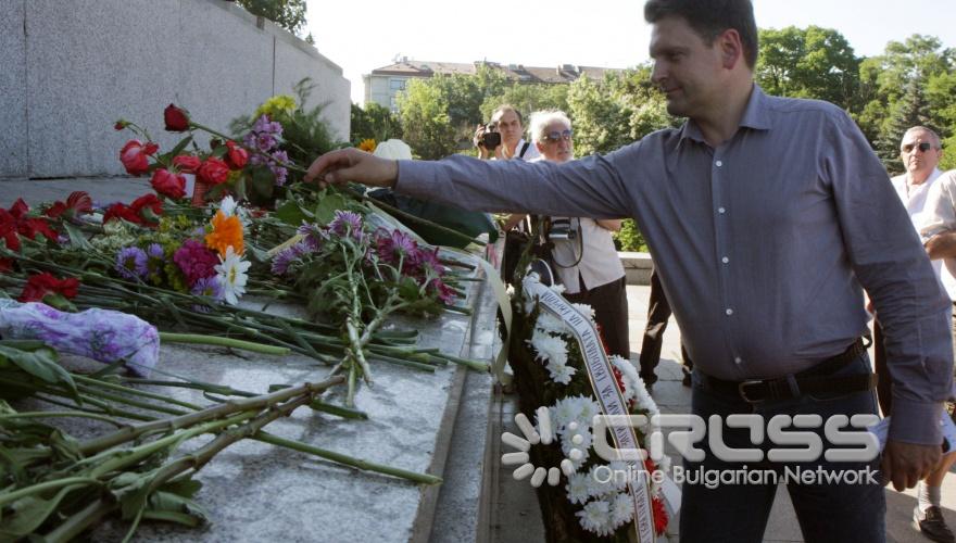 Днес,22 юни , пред Паметника на Съветската армия се проведе митинг и възпоменателен молебен по случай 70-годишнината от началото на Великата Отечествена война