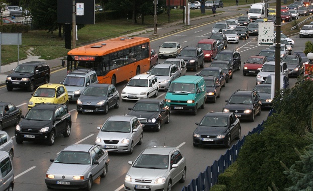 Забранява се влизането на пътни превозни средства по пътя от транспортен възел на пътя Околовръстен път - Банкя