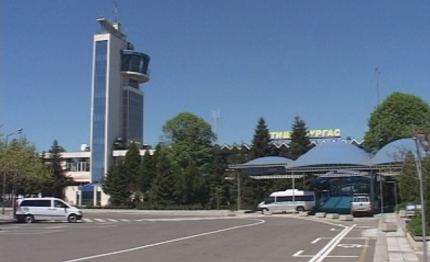 Затварят летище "Варна" до февруари 2012-та