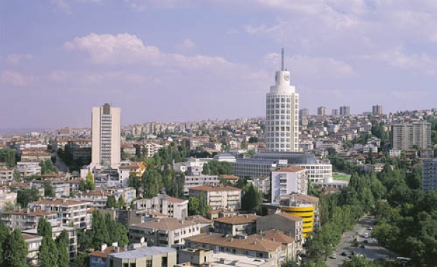 В Турция е в сила извънредно положение