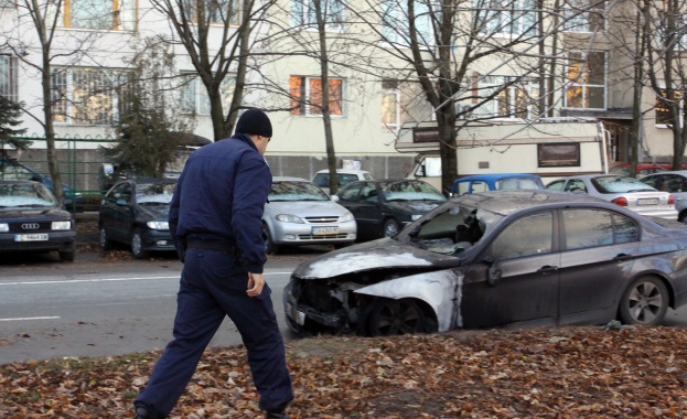 Нови 2 коли бяха запалени в София  