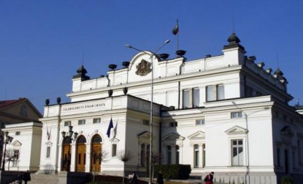 Танев и Зеленогорски внесоха законопроект за публичното оповестяване на договорите в енергетиката