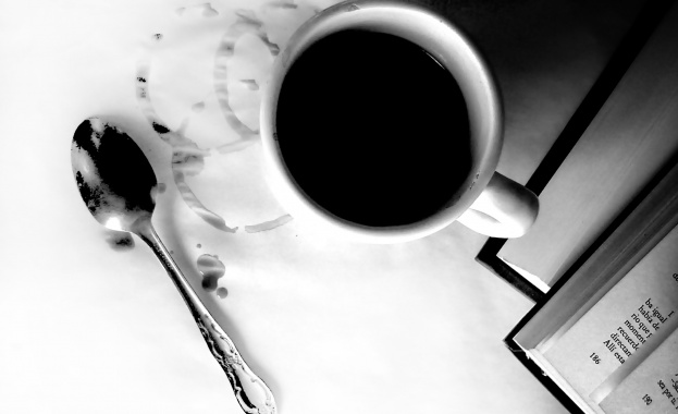Учени установиха че консумацията на кофеин приблизително една чаша