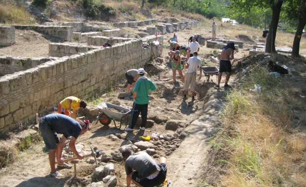 Разкопките в старите български столици Плиска и Преслав започват през август
