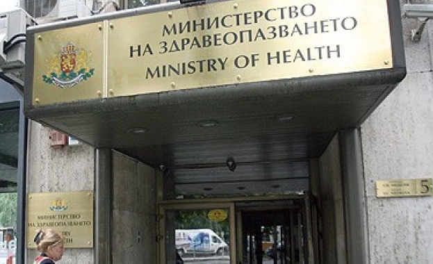 Министърът на здравеопазването Костадин Ангелов назначи проверки в две здравни
