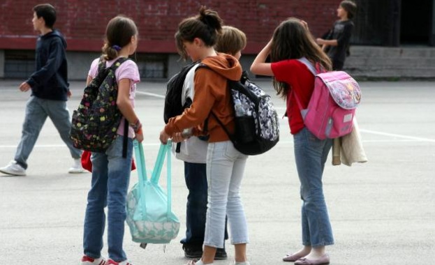 Учениците от Хитрино ще бъдат на училище в първия учебен ден след празниците