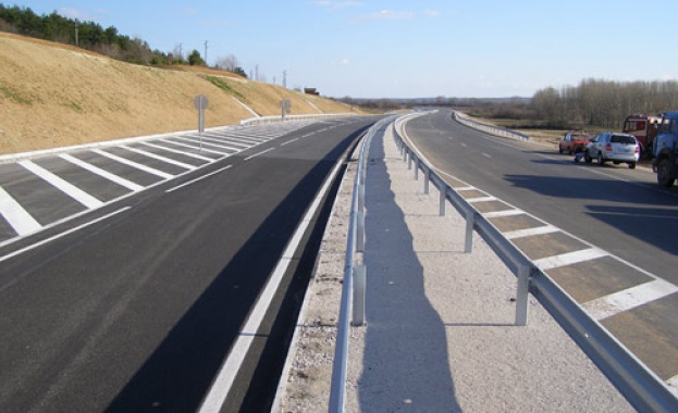 Ремонтират спешно автомагистрала "Марица" край Свиленград