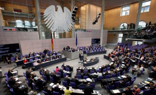 Германия узакони еднополовите бракове