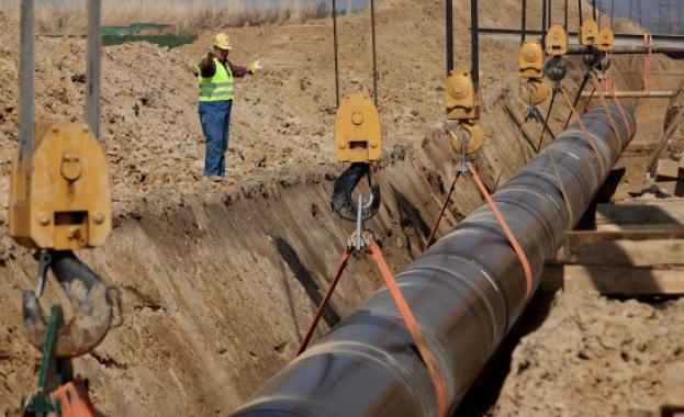 Работна група ще ускорява строежа на газовата връзка Гърция-България