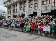 „Булфото” засне рекорда за най-масово пеене на химна „Върви, народе възродени" в Бургас 